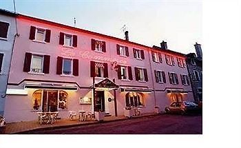 Citotel Hotel Le Commerce Severac-d'Aveyron Exterior foto